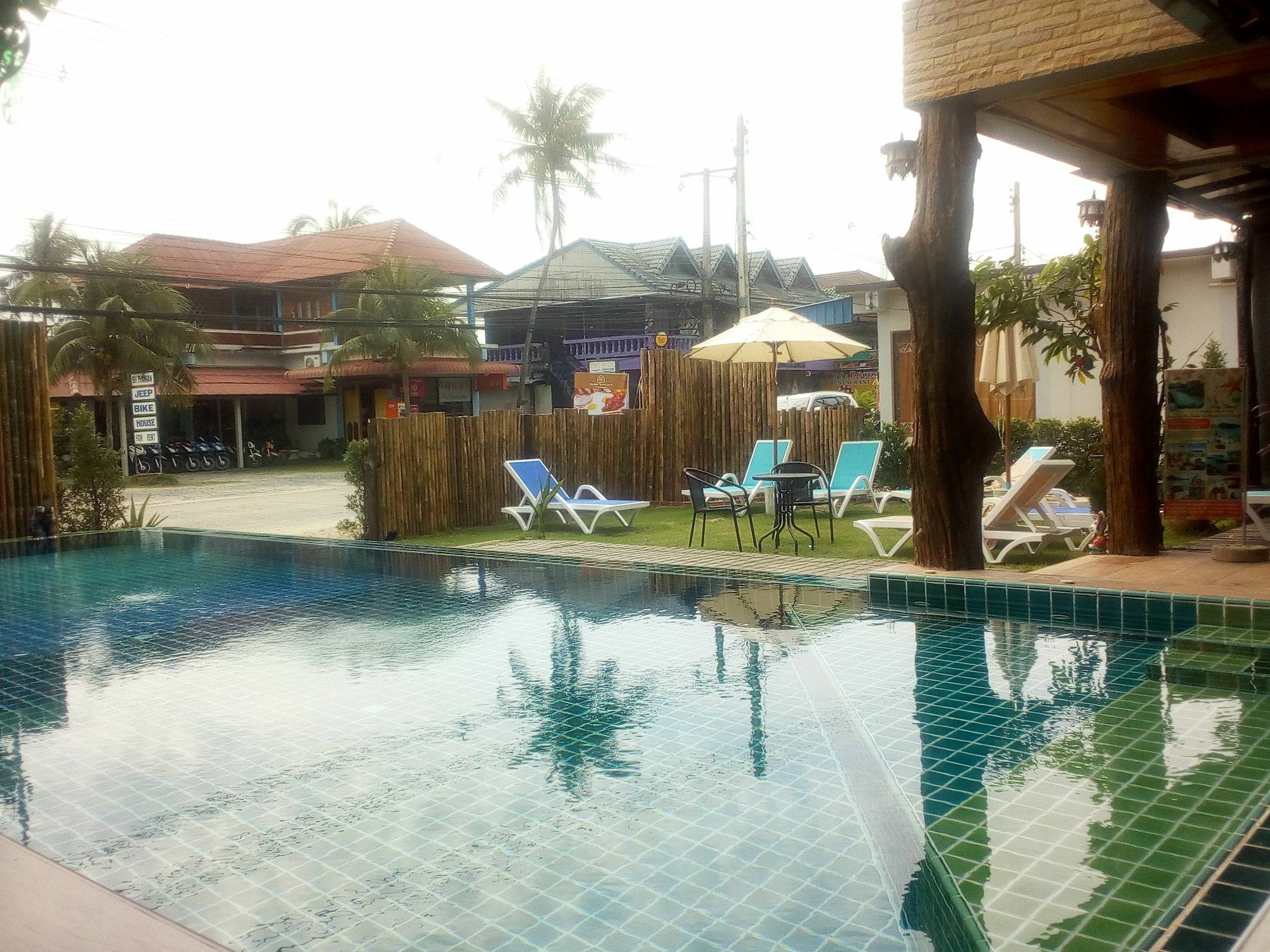 Billabong Hotel And Cafe Баан-Тай Екстер'єр фото